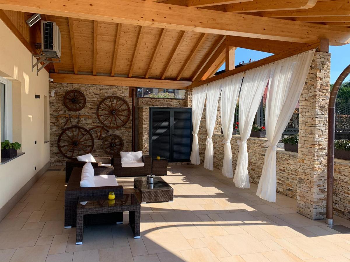 B&B Alciliegio Casnate Con Bernate ภายนอก รูปภาพ