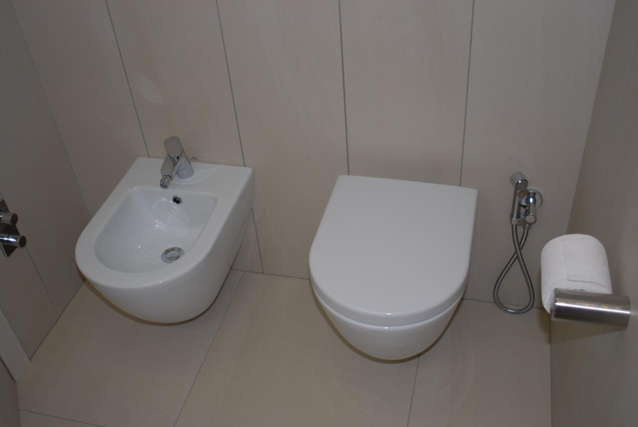 B&B Alciliegio Casnate Con Bernate ภายนอก รูปภาพ