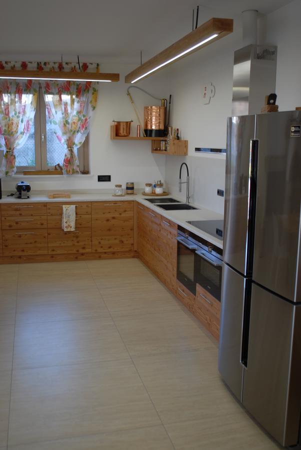 B&B Alciliegio Casnate Con Bernate ภายนอก รูปภาพ