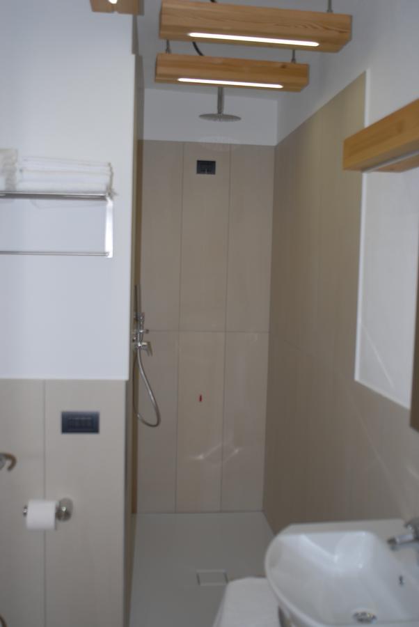 B&B Alciliegio Casnate Con Bernate ภายนอก รูปภาพ