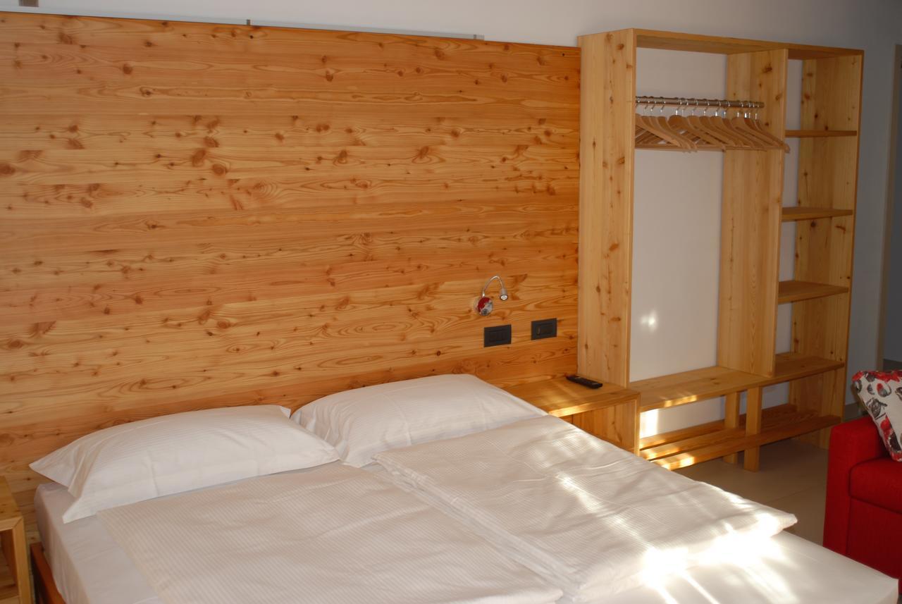 B&B Alciliegio Casnate Con Bernate ภายนอก รูปภาพ